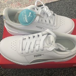 Puma Sneakers, Size 6